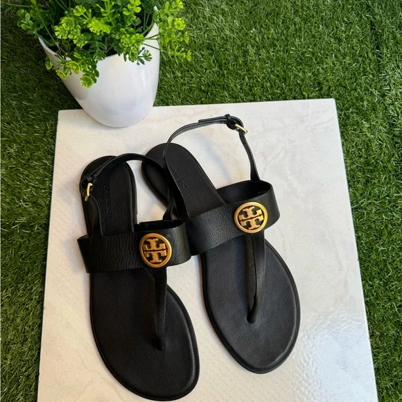 TORY BURCH BENTON 2 FLAT THONG
SANDAL black Calf Leather Sz 9.5 women Gold Logo - Picture 8 of 9
